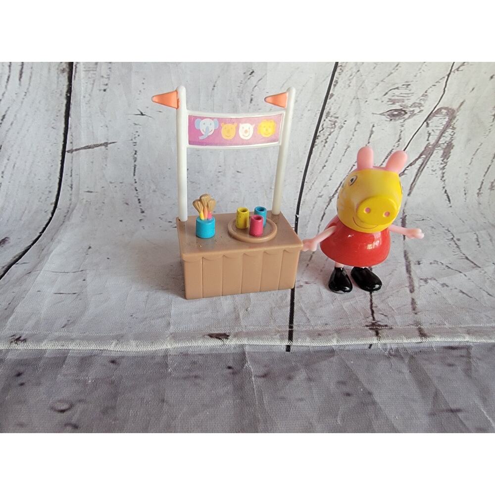 Peppa Pig Face Painting with Peppa Pig Mini Toy Complete Set